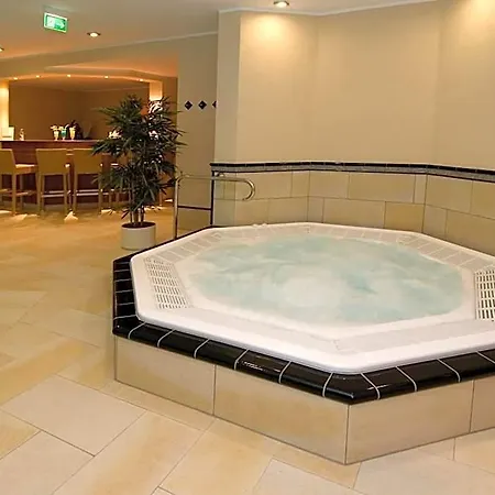 Mercator-hotel فندق 4*